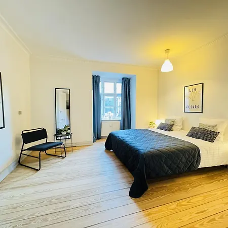 Aday - Beautiful And Spacious 4 Bedroom - Heart Of Apartment Aalborg