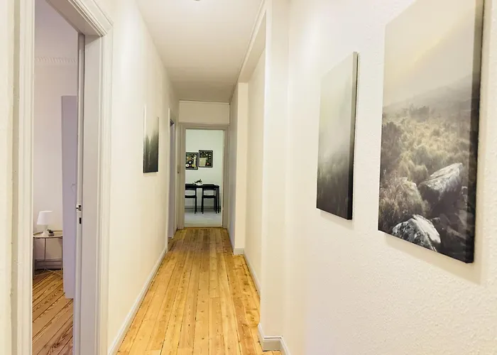 Aday - Beautiful And Spacious 4 Bedroom - Heart Of
